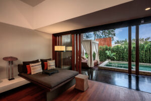 Anantara_Chiang_Mai_Resort_Guest_Room_Kasara_Pool_Suite_Day_Bed_0